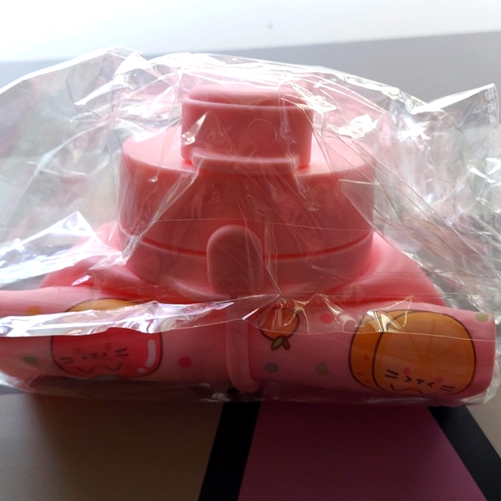 Pusheen collapsible water bottle